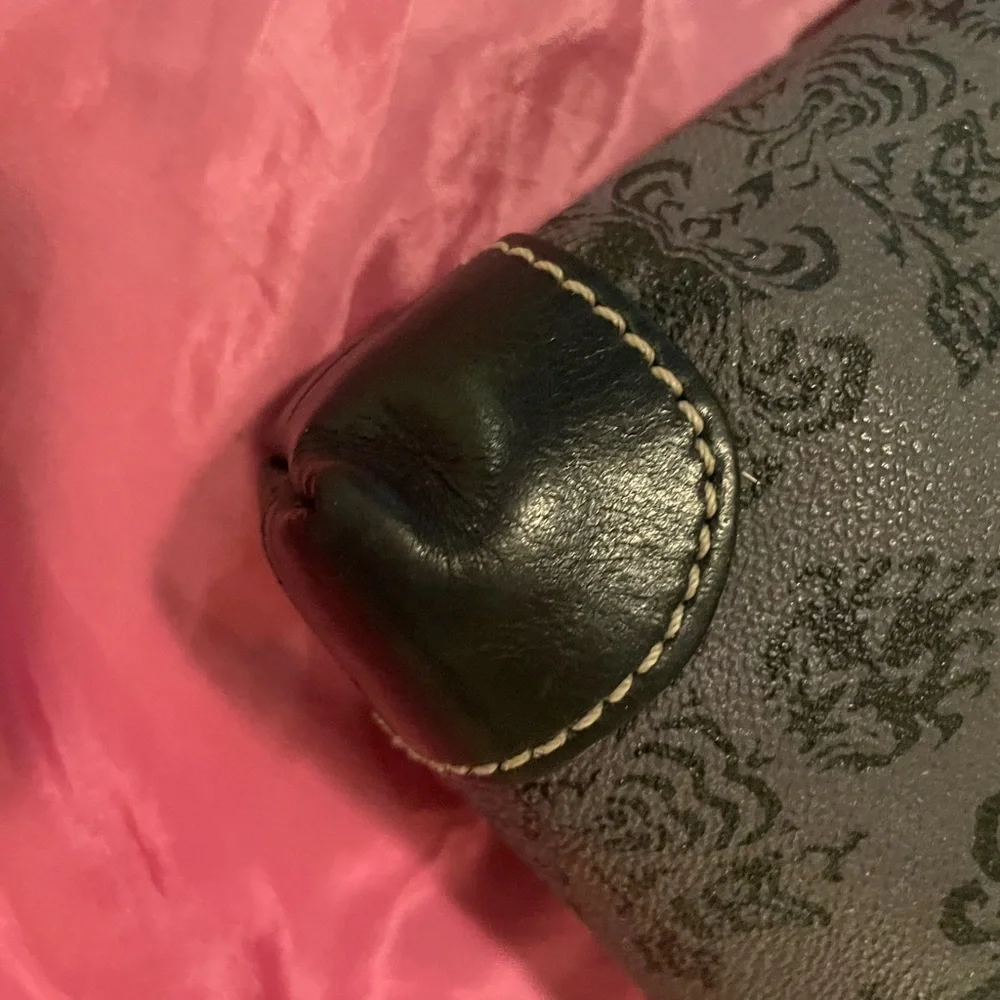 EUC Disney Haunted Mansion Dooney & Bourke - Picture 9 of 11